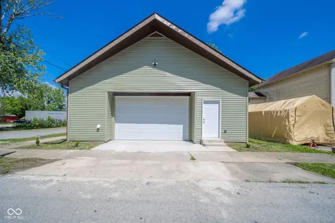 41 W Warrick Street Knightstown IN 46148