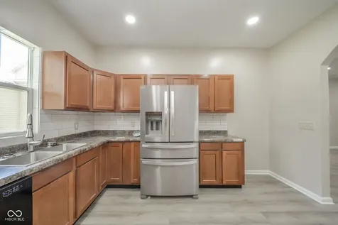 41 W Warrick Street Knightstown IN 46148