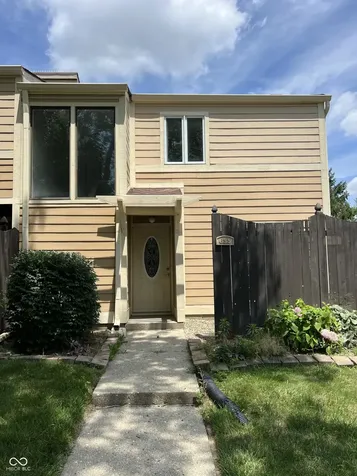 635 Cobblestone Road Avon IN 46123
