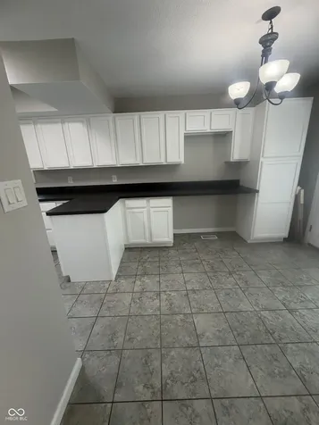 635 Cobblestone Road Avon IN 46123