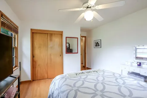 410 W Ash Street Zionsville IN 46077
