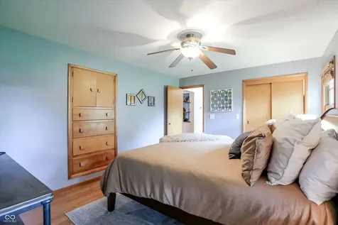 410 W Ash Street Zionsville IN 46077