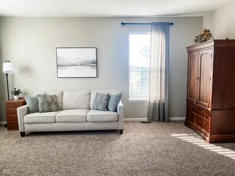 4043 Shady Pointe Row Greenwood IN 46143