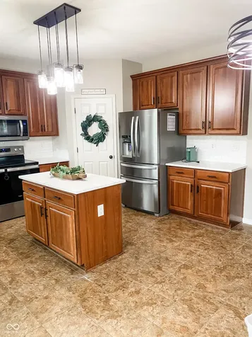4043 Shady Pointe Row Greenwood IN 46143