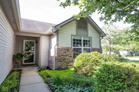 5837 Common Circle Indianapolis IN 46220