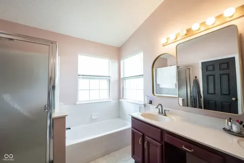 5837 Common Circle Indianapolis IN 46220