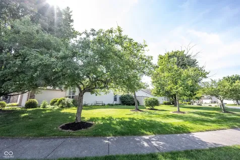 5837 Common Circle Indianapolis IN 46220