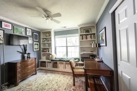 5837 Common Circle Indianapolis IN 46220