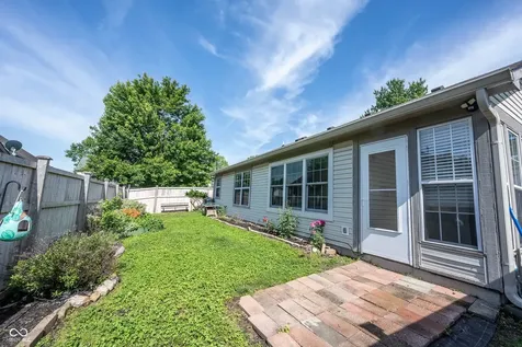 5837 Common Circle Indianapolis IN 46220