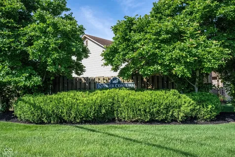 5837 Common Circle Indianapolis IN 46220