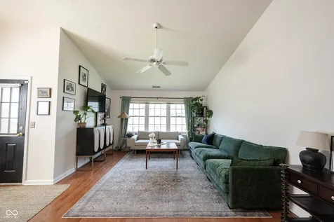 5837 Common Circle Indianapolis IN 46220