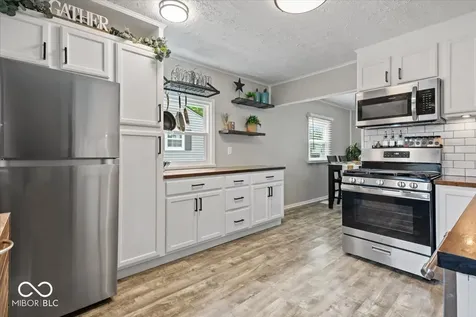 1230 Hamilton Drive Noblesville IN 46060