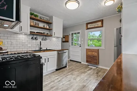 1230 Hamilton Drive Noblesville IN 46060