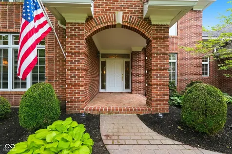 5201 W Deerbrook Drive Muncie IN 47304