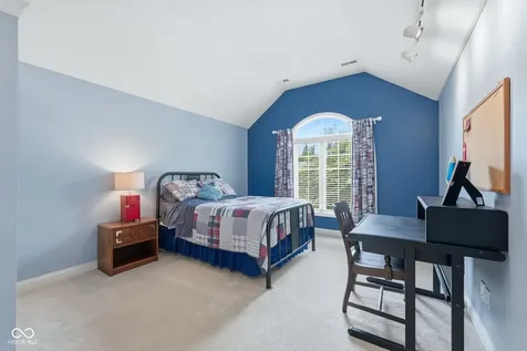 5201 W Deerbrook Drive Muncie IN 47304