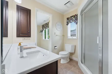 5201 W Deerbrook Drive Muncie IN 47304