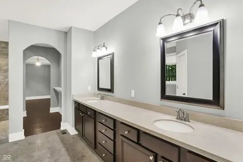 16893 Oak Manor Drive Westfield IN 46074