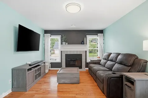1067 Arlington Court Carmel IN 46280