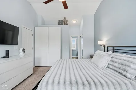 1067 Arlington Court Carmel IN 46280