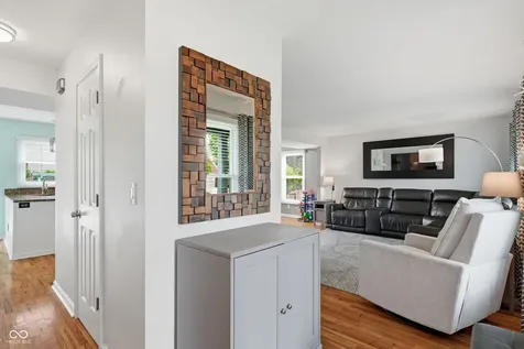 1067 Arlington Court Carmel IN 46280