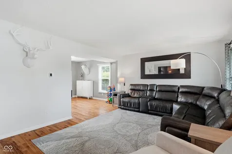1067 Arlington Court Carmel IN 46280