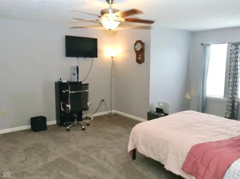 4092 S Stonebridge Court New Palestine IN 46163