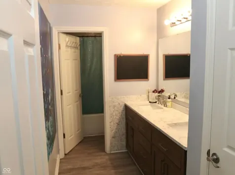 4092 S Stonebridge Court New Palestine IN 46163
