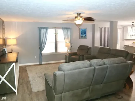 4092 S Stonebridge Court New Palestine IN 46163