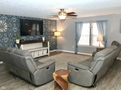 4092 S Stonebridge Court New Palestine IN 46163