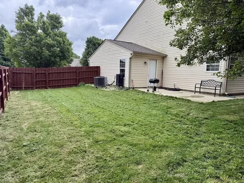 4092 S Stonebridge Court New Palestine IN 46163