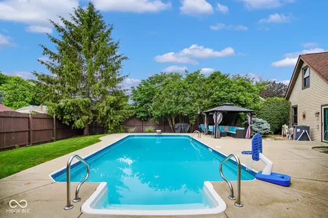 3007 Greensview Drive Greenwood IN 46143