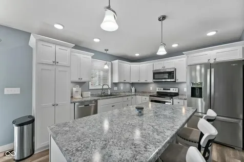 1756 Bell Ford Drive W Seymour IN 47274