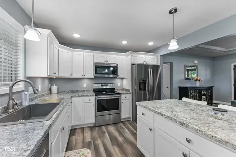 1756 Bell Ford Drive W Seymour IN 47274