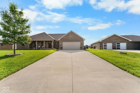 1756 Bell Ford Drive W Seymour IN 47274