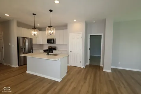 5532 Aspen Wood Lane Indianapolis IN 46239