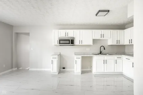 2248 Dupont Court Indianapolis IN 46229