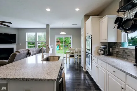 10512 Pintail Lane Indianapolis IN 46239
