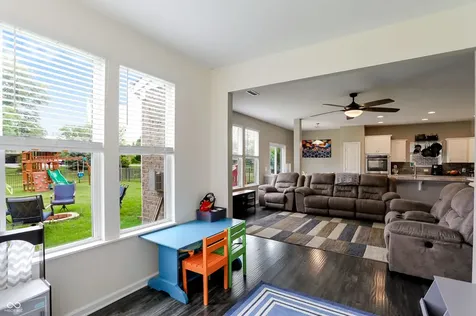 10512 Pintail Lane Indianapolis IN 46239
