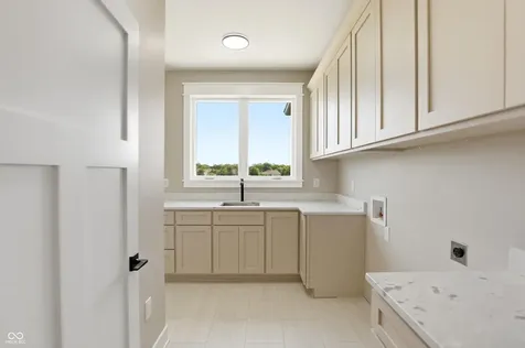 1537 Mairn Avenue Carmel IN 46032