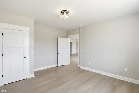 1537 Mairn Avenue Carmel IN 46032