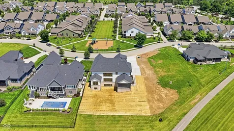 1537 Mairn Avenue Carmel IN 46032