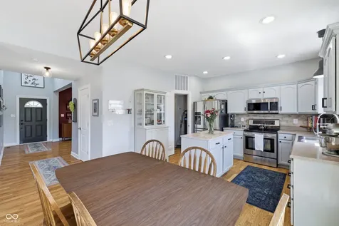 11025 Cool Winds Way Fishers IN 46037