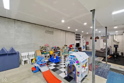11025 Cool Winds Way Fishers IN 46037