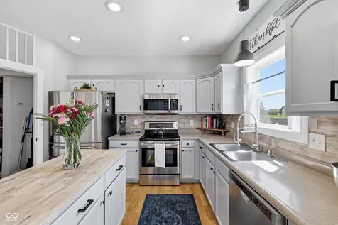 11025 Cool Winds Way Fishers IN 46037