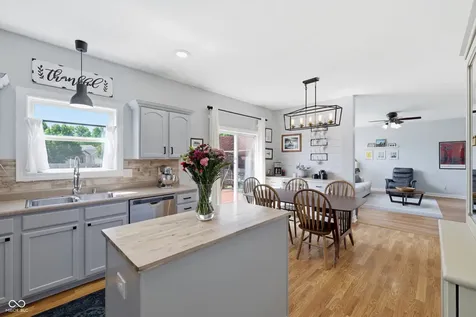 11025 Cool Winds Way Fishers IN 46037