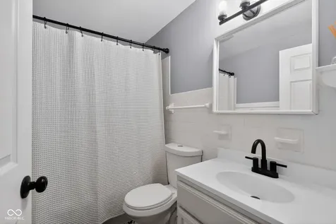 1550 W 72nd Street Indianapolis IN 46260