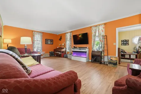 149 W North Street Russiaville IN 46979