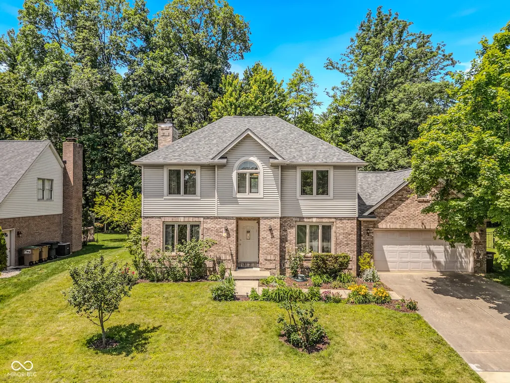 6064 Acorn Drive Columbus IN 47201