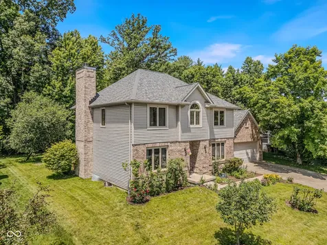 6064 Acorn Drive Columbus IN 47201