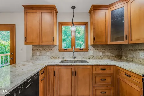 6064 Acorn Drive Columbus IN 47201